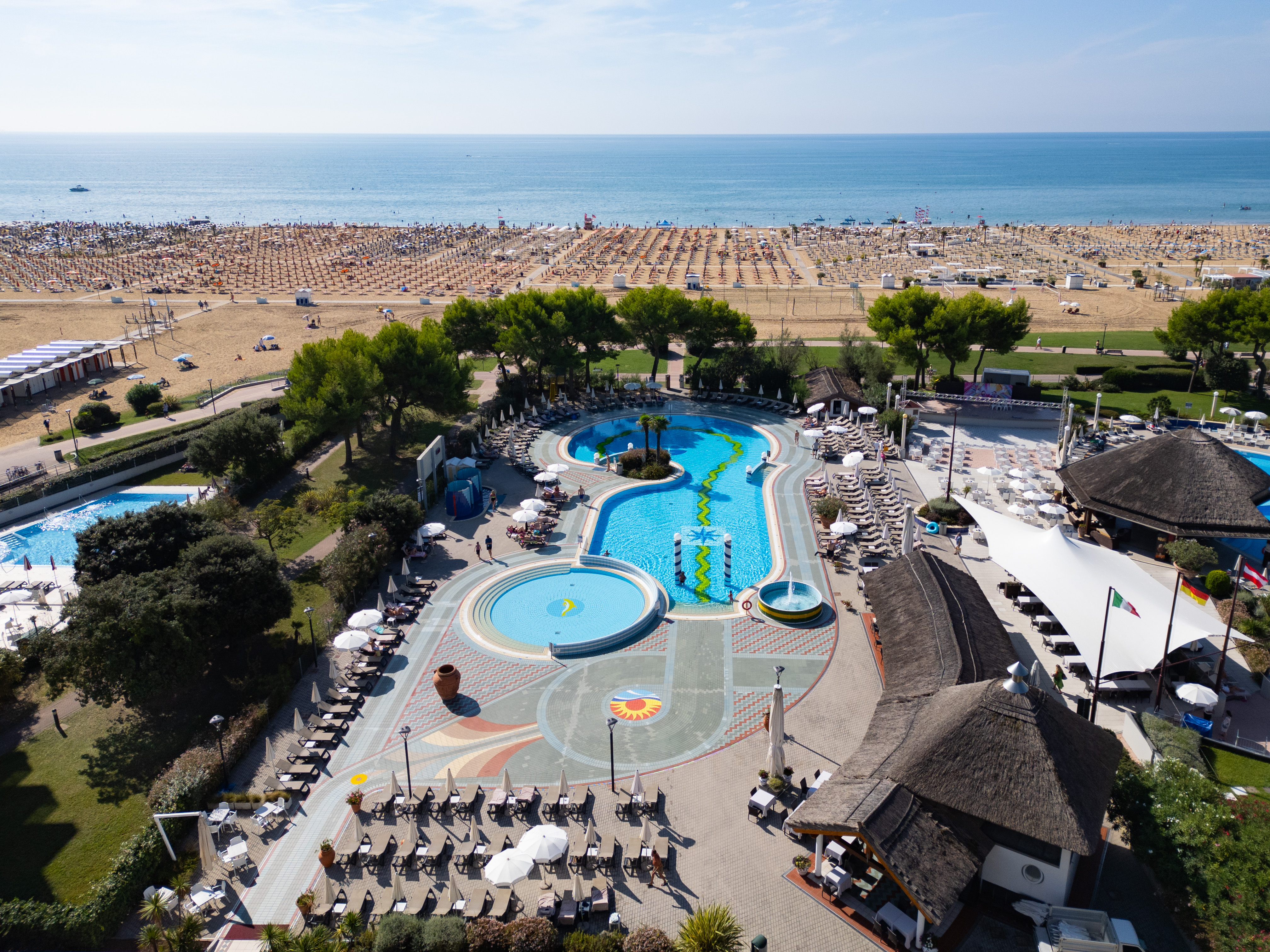 Parco piscine Aparthotel Holiday